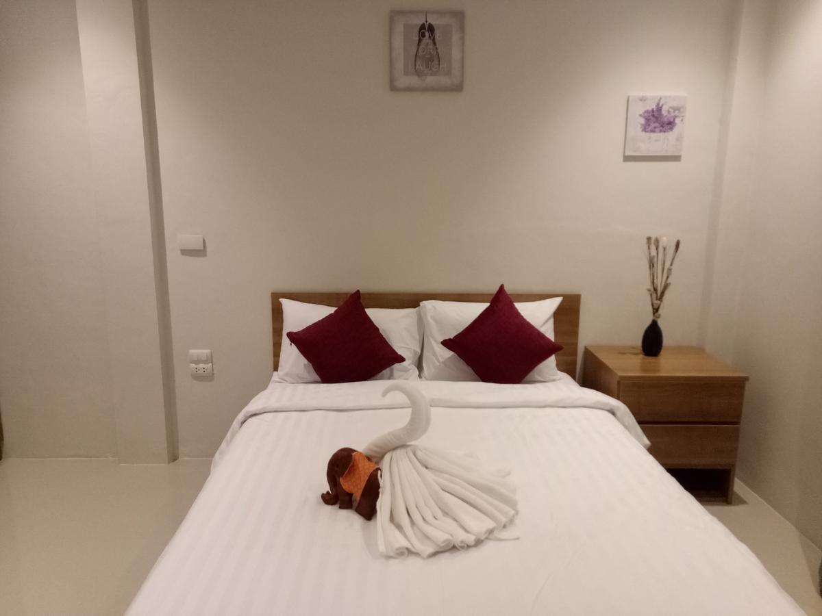 Baan Phunwanna Villa Kata Beach  Exteriör bild